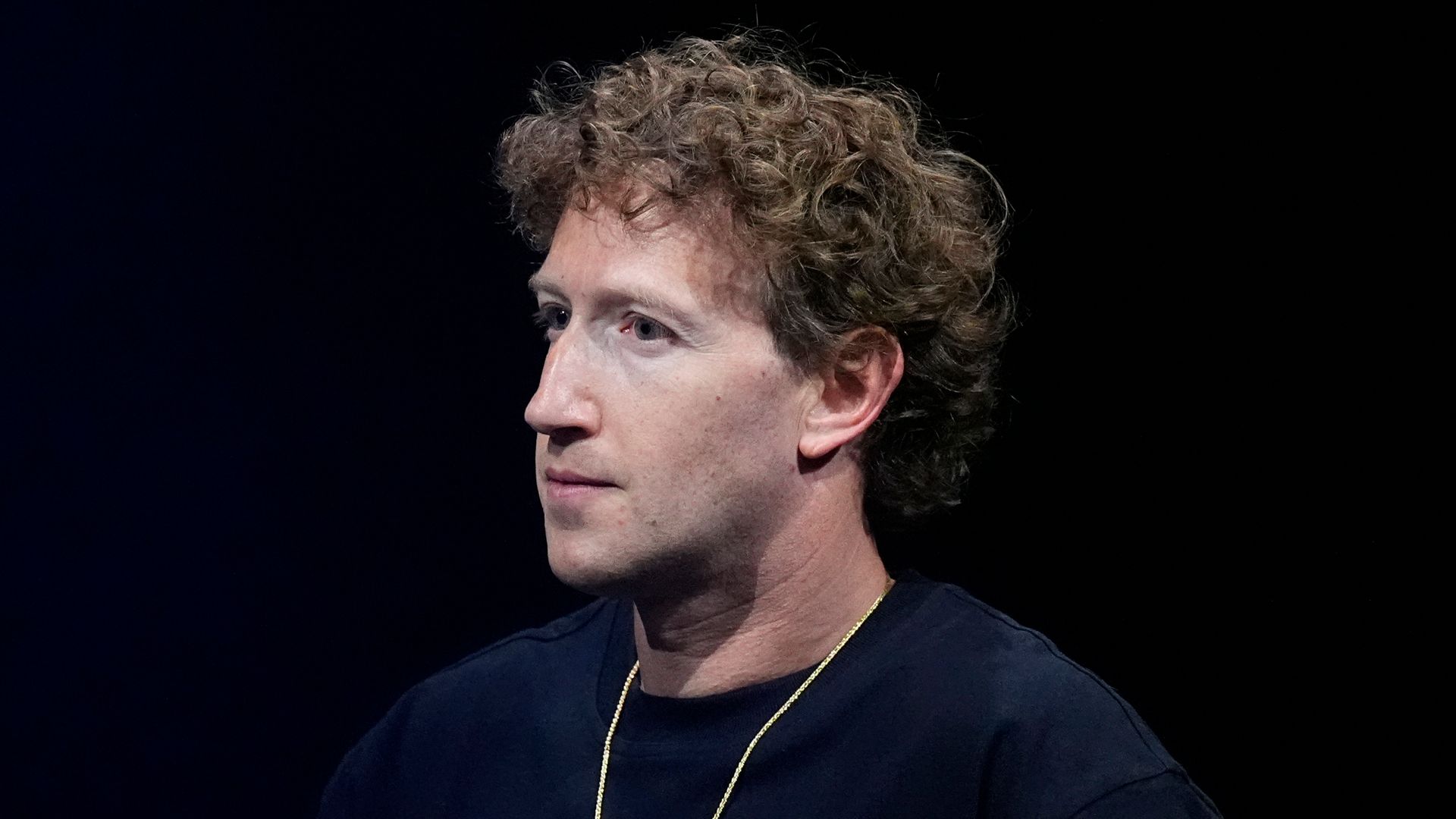 Fears of AI bubble – as tech giants struggle